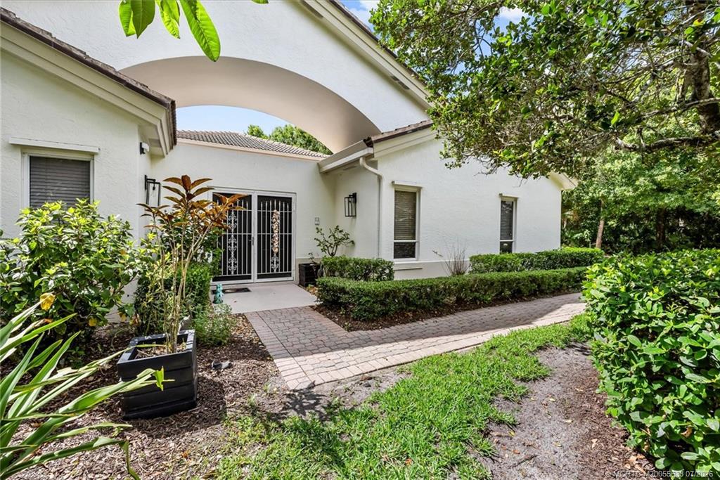 1515 NW Sawgrass Way