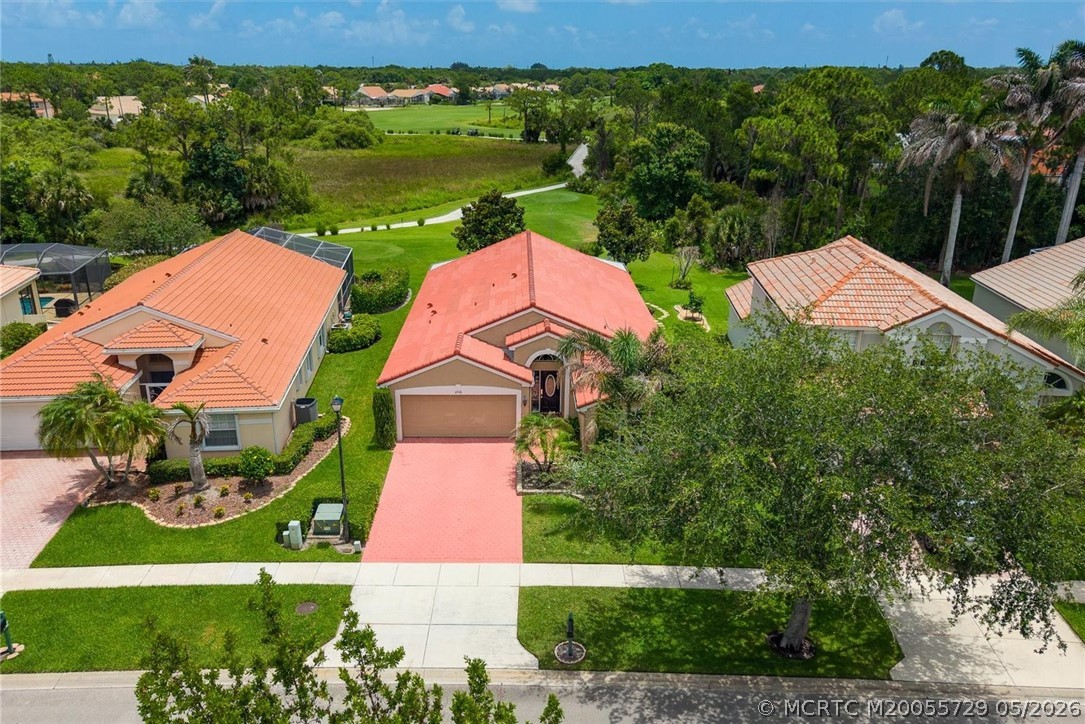6948 SE Twin Oaks Circle
