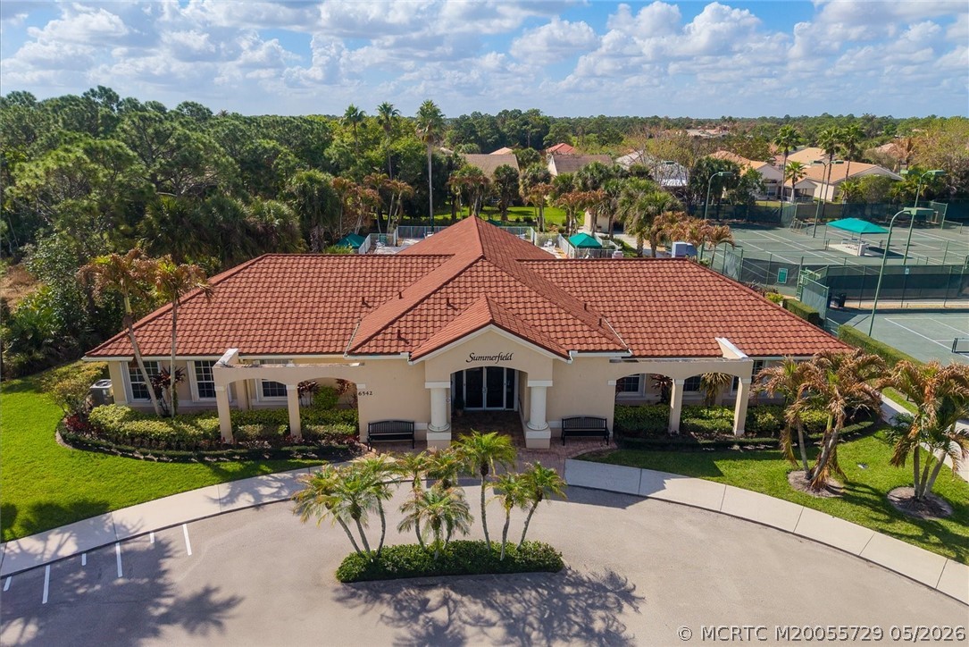 6948 SE Twin Oaks Circle