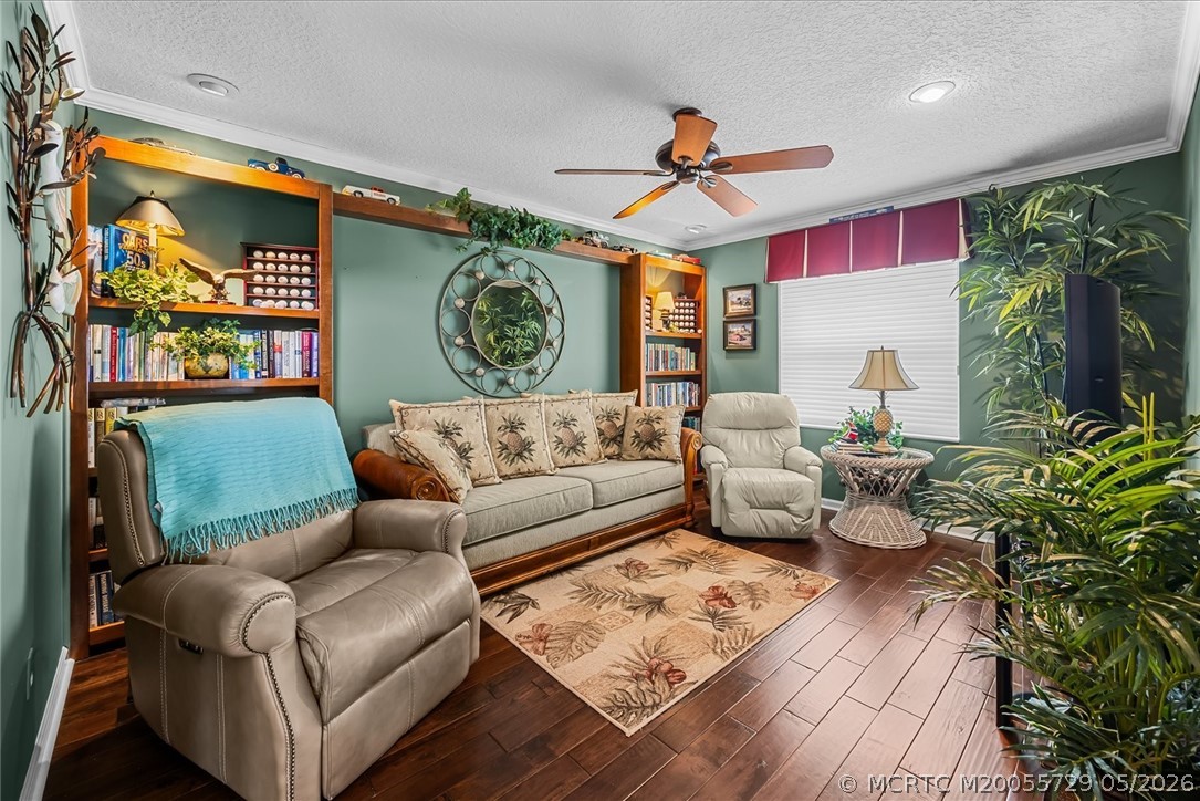 6948 SE Twin Oaks Circle