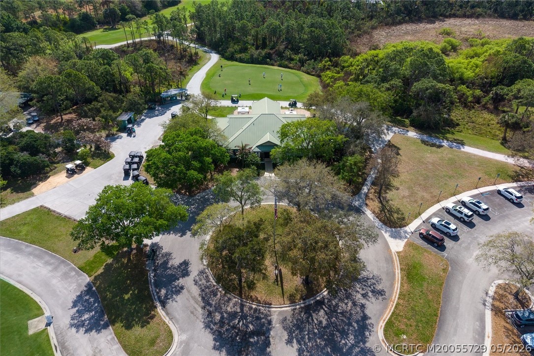 6948 SE Twin Oaks Circle