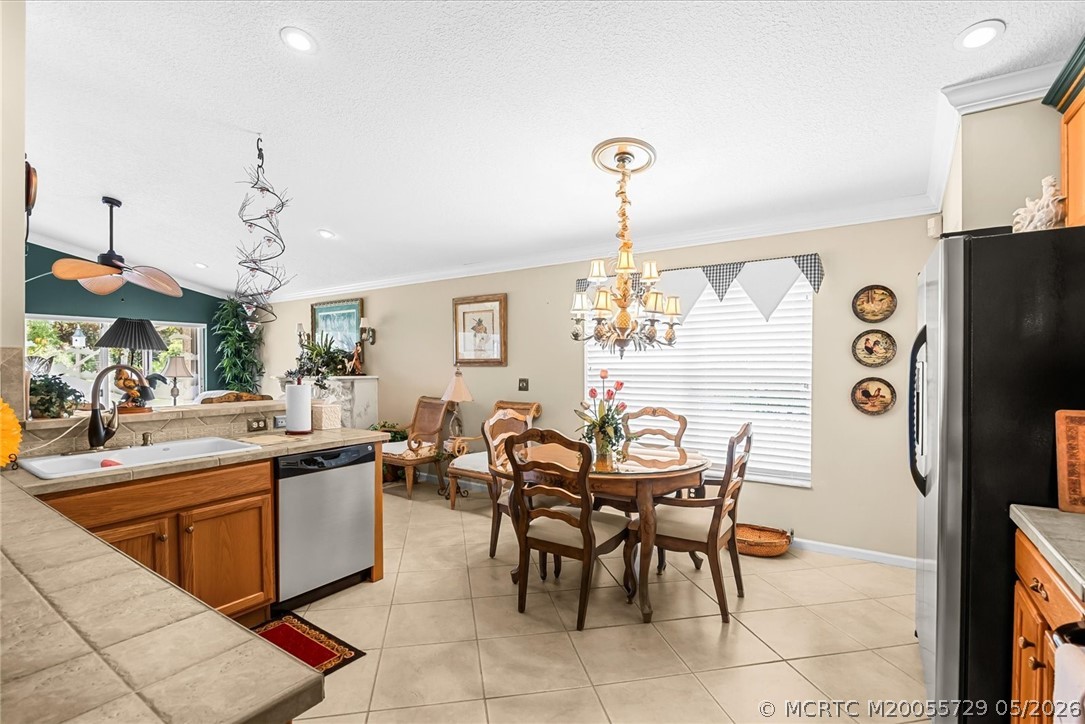 6948 SE Twin Oaks Circle