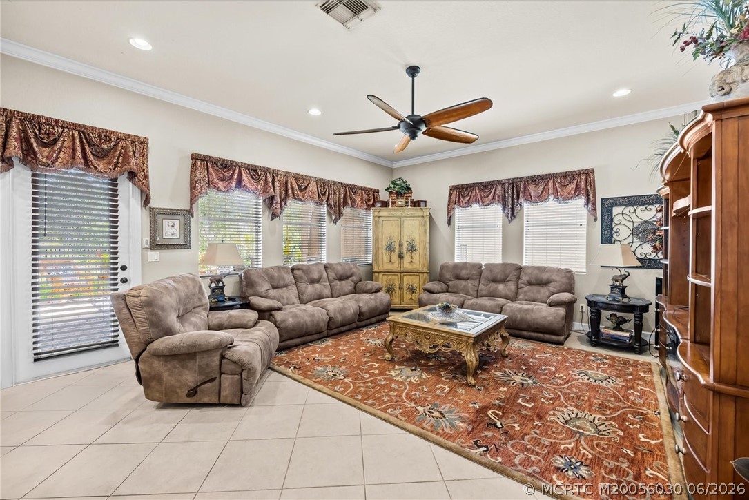5718 SW Bald Eagle Drive