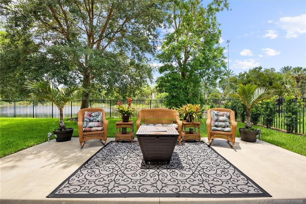 5718 SW Bald Eagle Drive