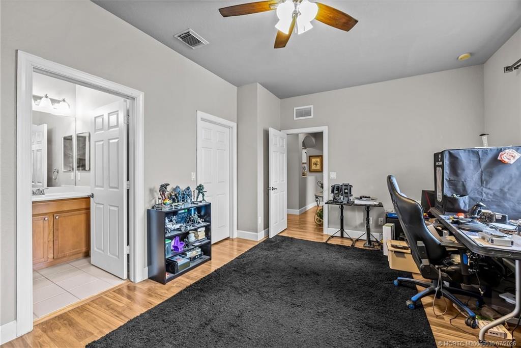5718 SW Bald Eagle Drive