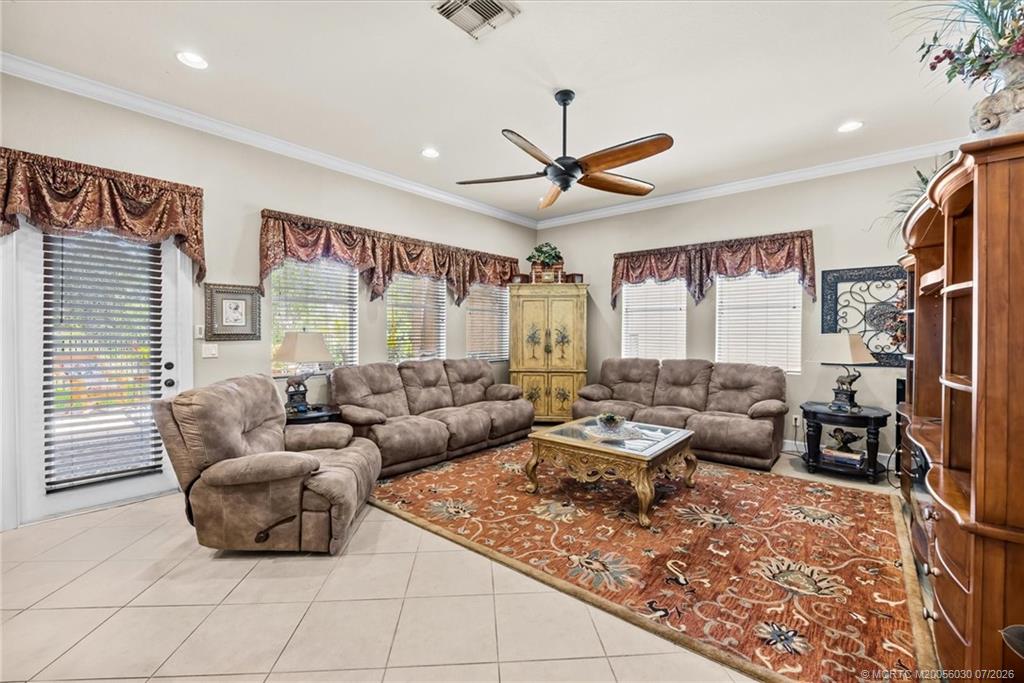5718 SW Bald Eagle Drive