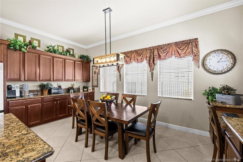 5718 SW Bald Eagle Drive