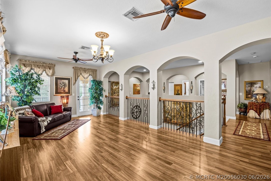 5718 SW Bald Eagle Drive