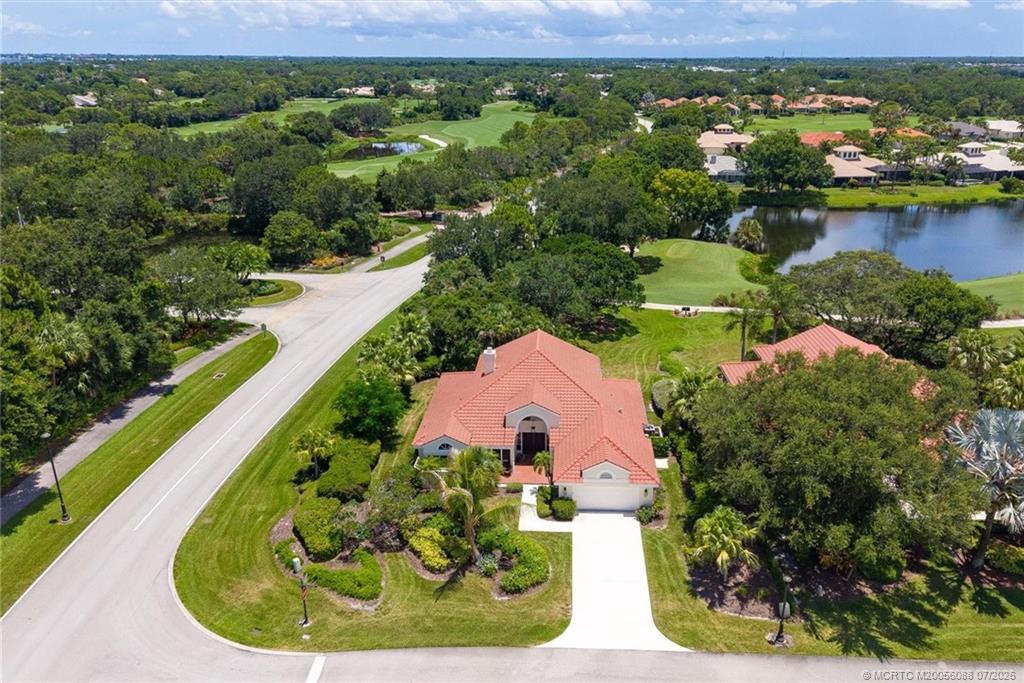 2001 NW Laurel Oak Lane