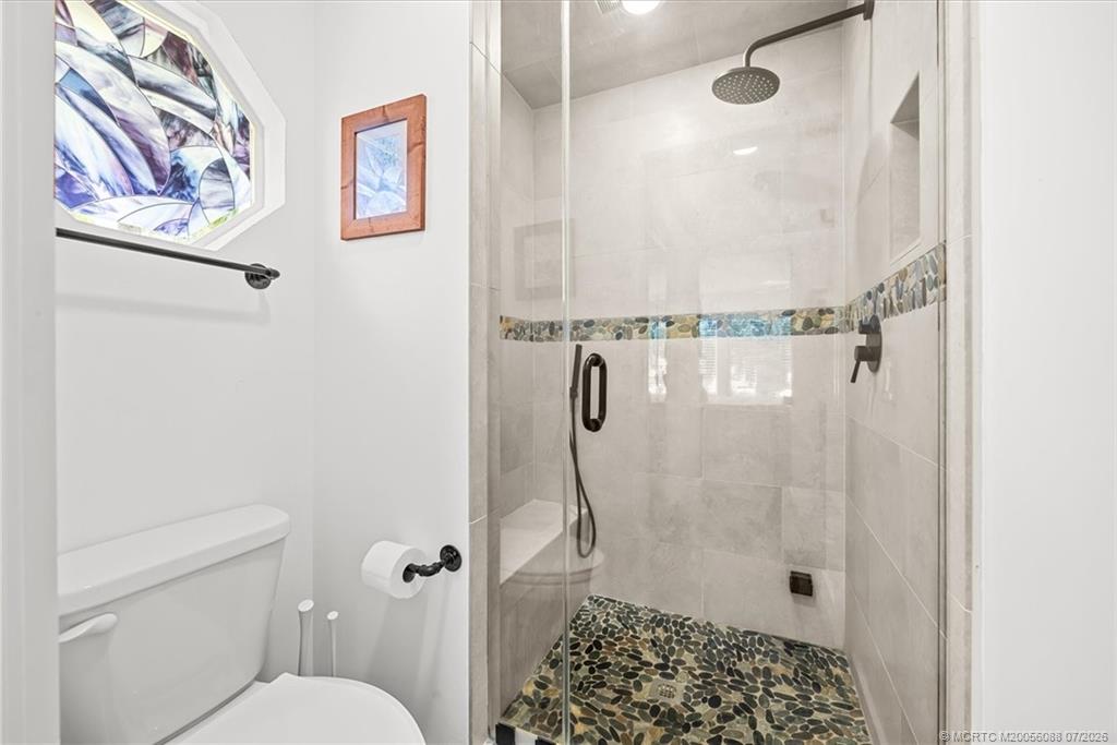 2001 NW Laurel Oak Lane