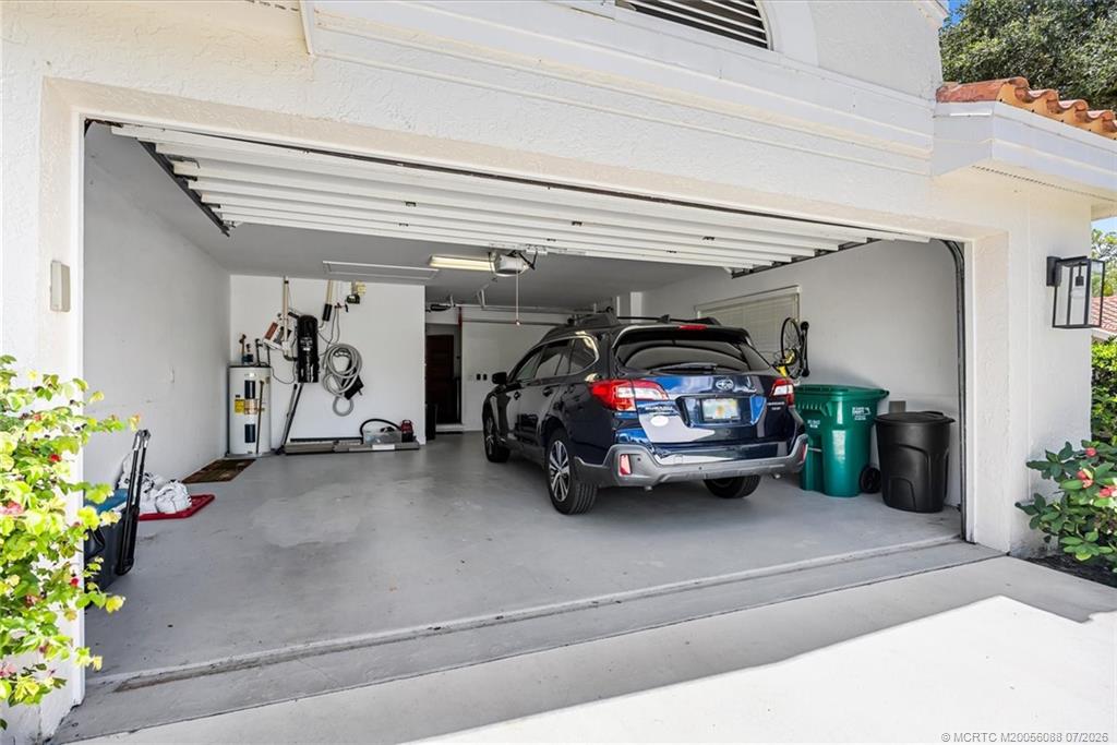 2001 NW Laurel Oak Lane