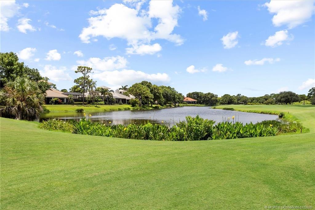 2001 NW Laurel Oak Lane
