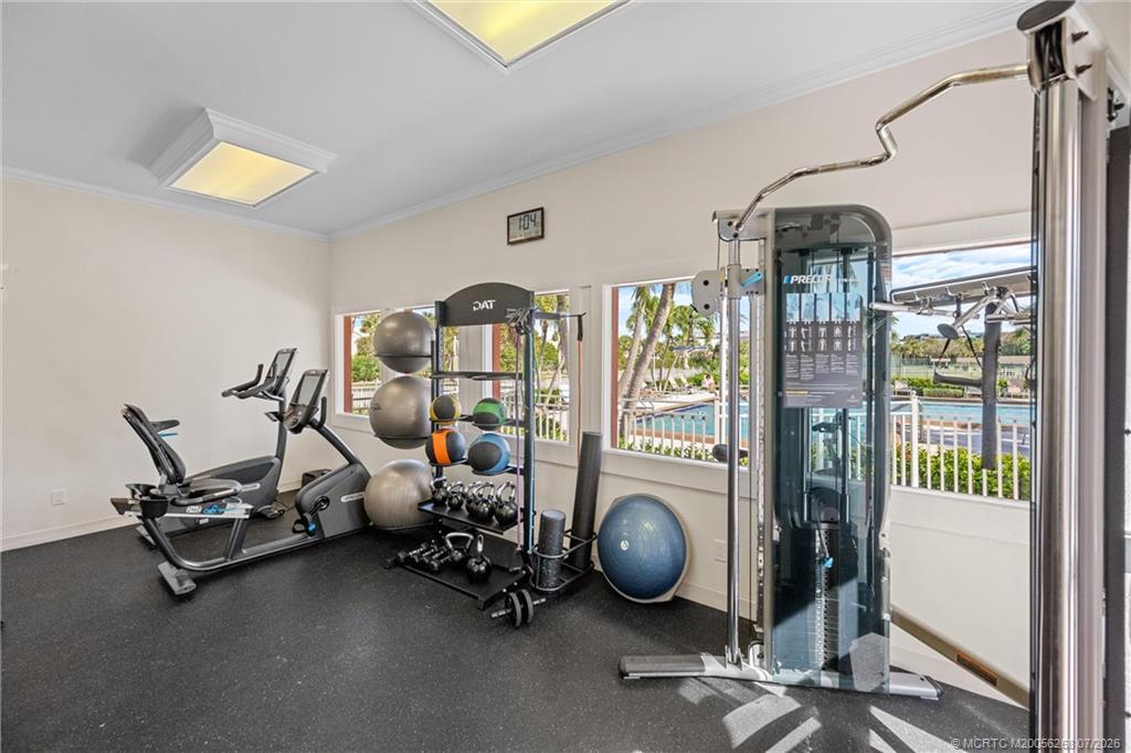 5750 NE Island Cove Way 3101