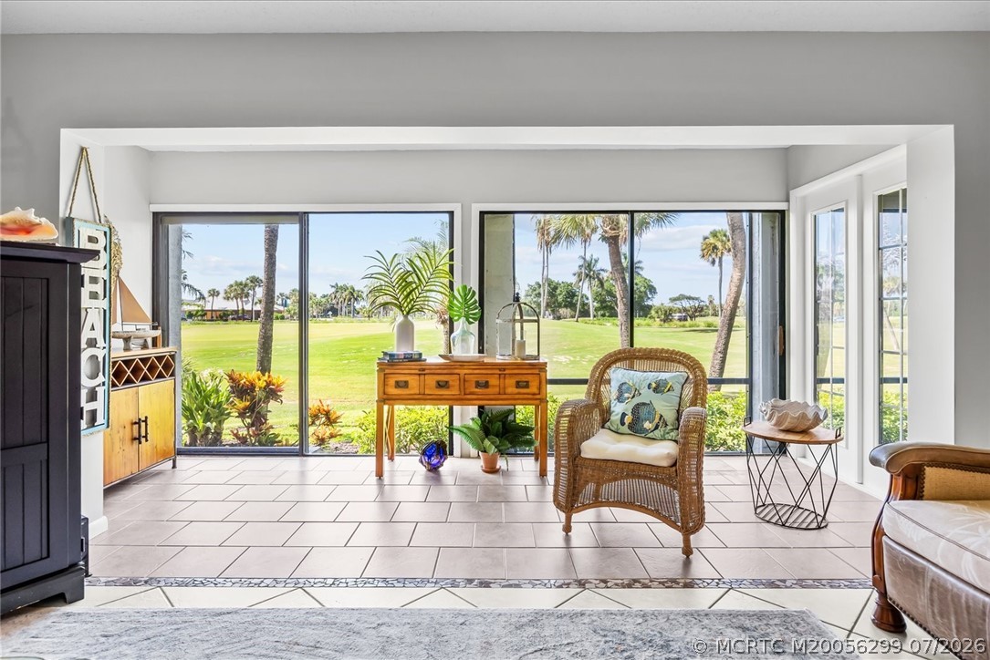 333 NE Golfview Circle