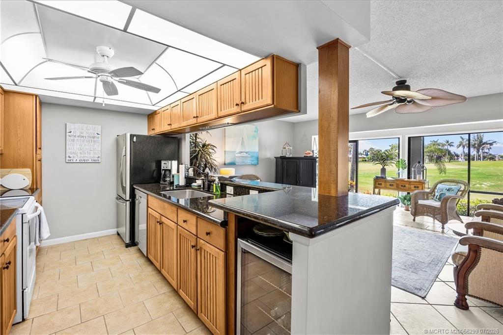 333 NE Golfview Circle