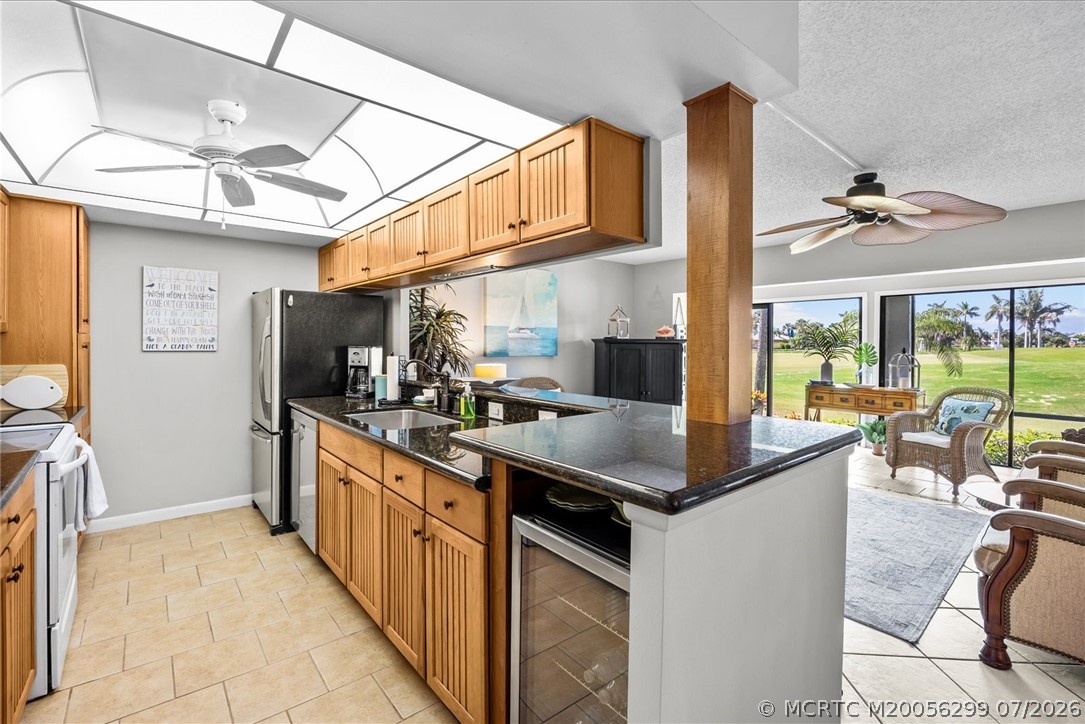 333 NE Golfview Circle