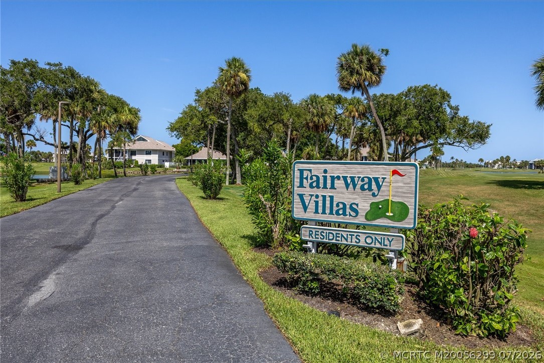 333 NE Golfview Circle