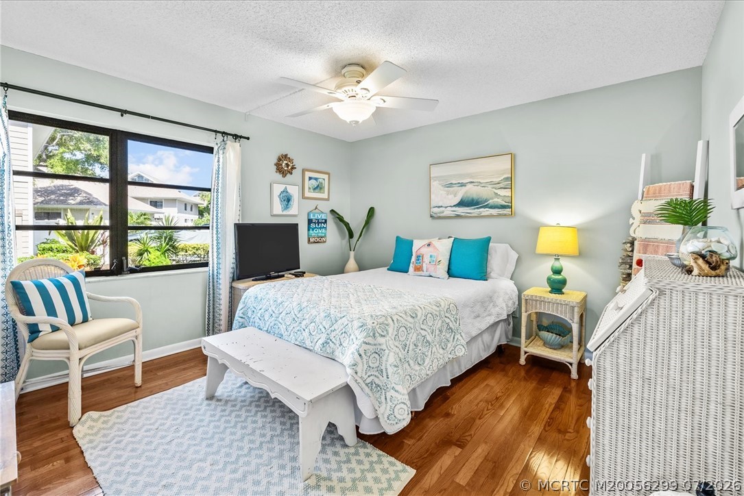 333 NE Golfview Circle