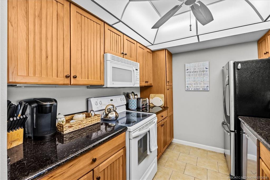 333 NE Golfview Circle