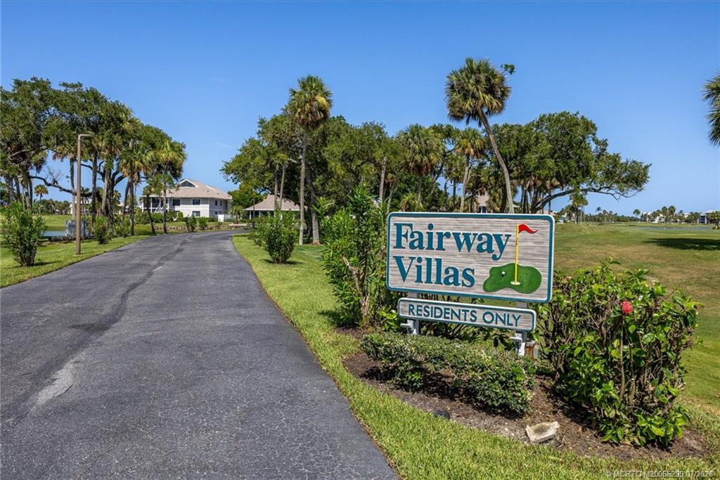 333 NE Golfview Circle
