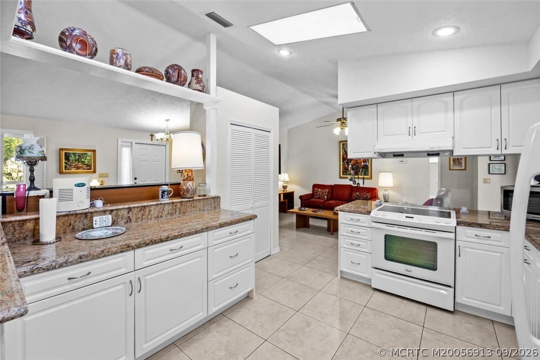 571 NE Town Terrace