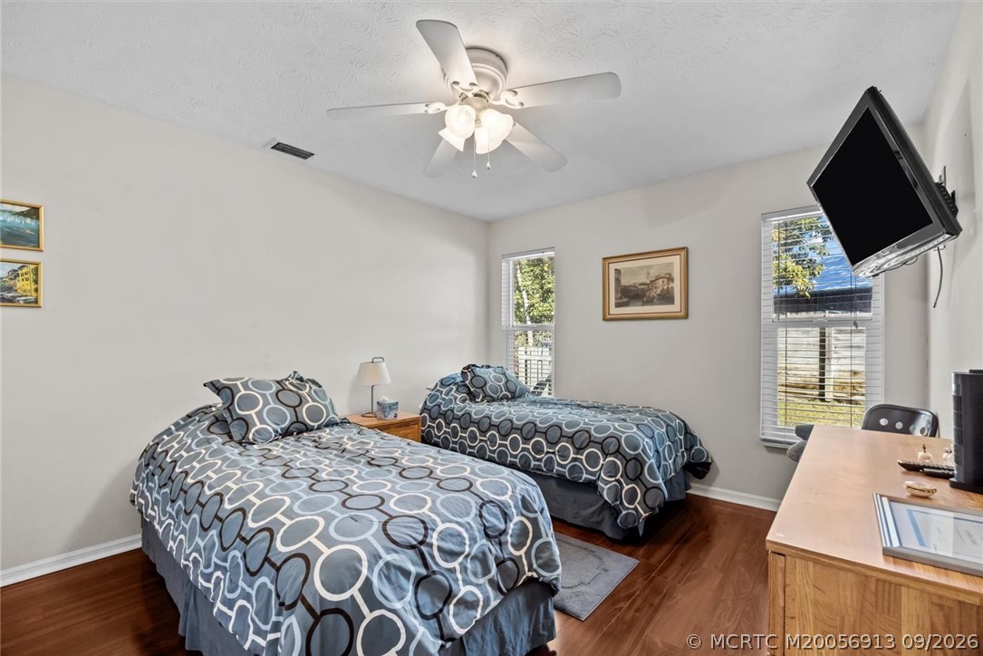 571 NE Town Terrace