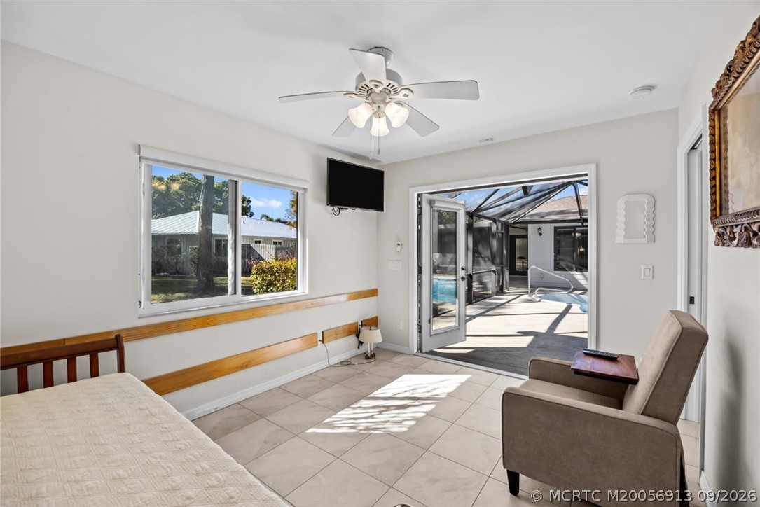 571 NE Town Terrace