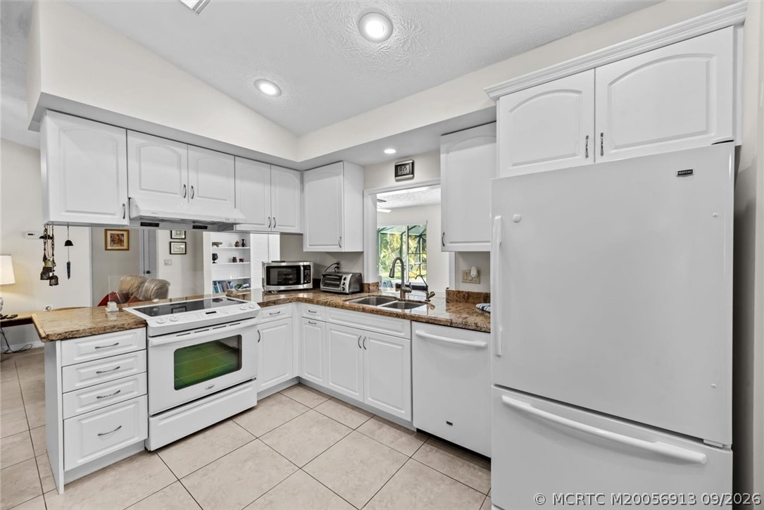 571 NE Town Terrace