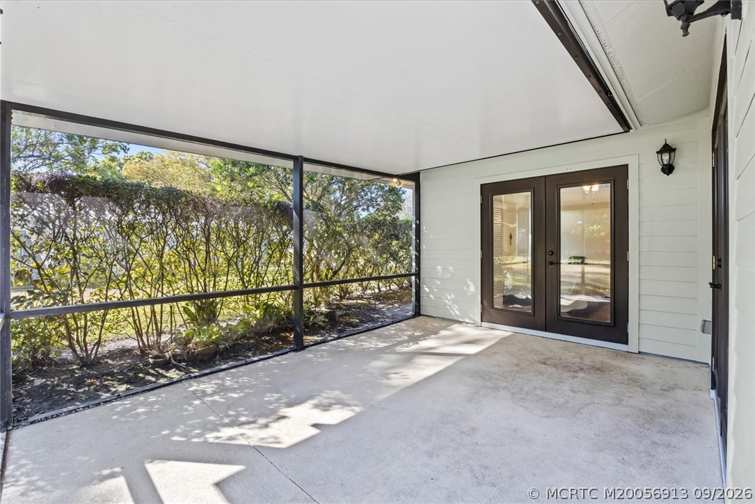 571 NE Town Terrace