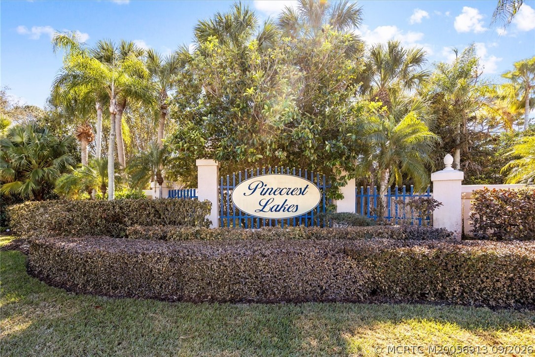 571 NE Town Terrace