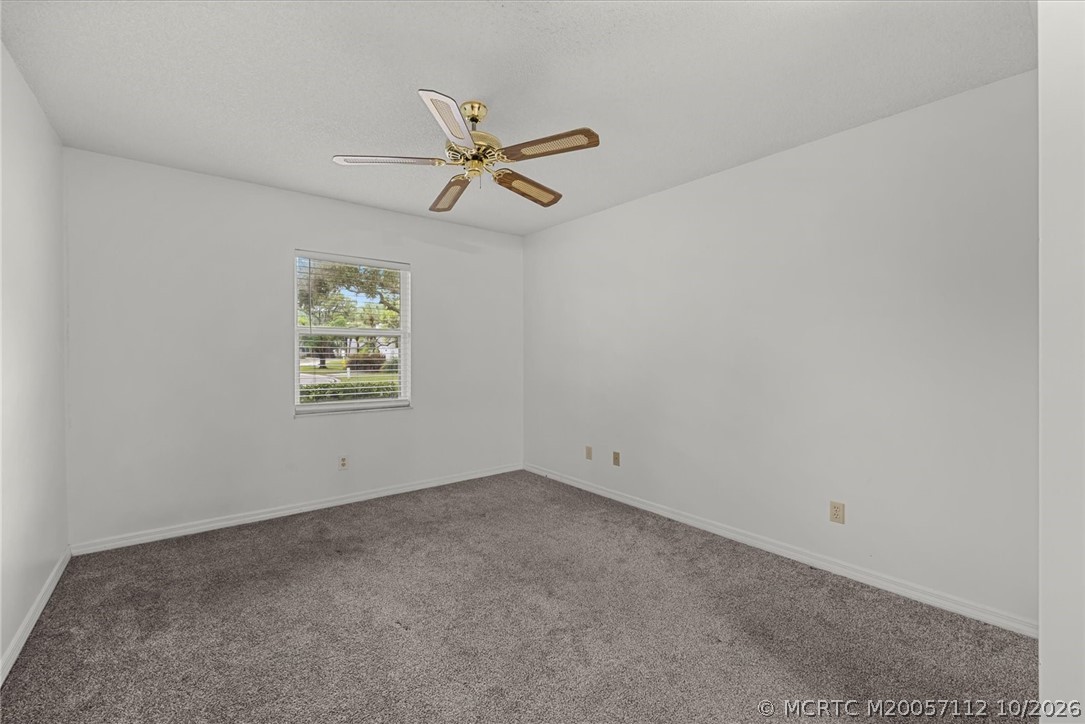 663 NE Wax Myrtle Way