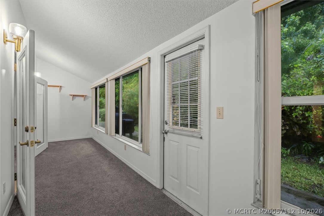 663 NE Wax Myrtle Way