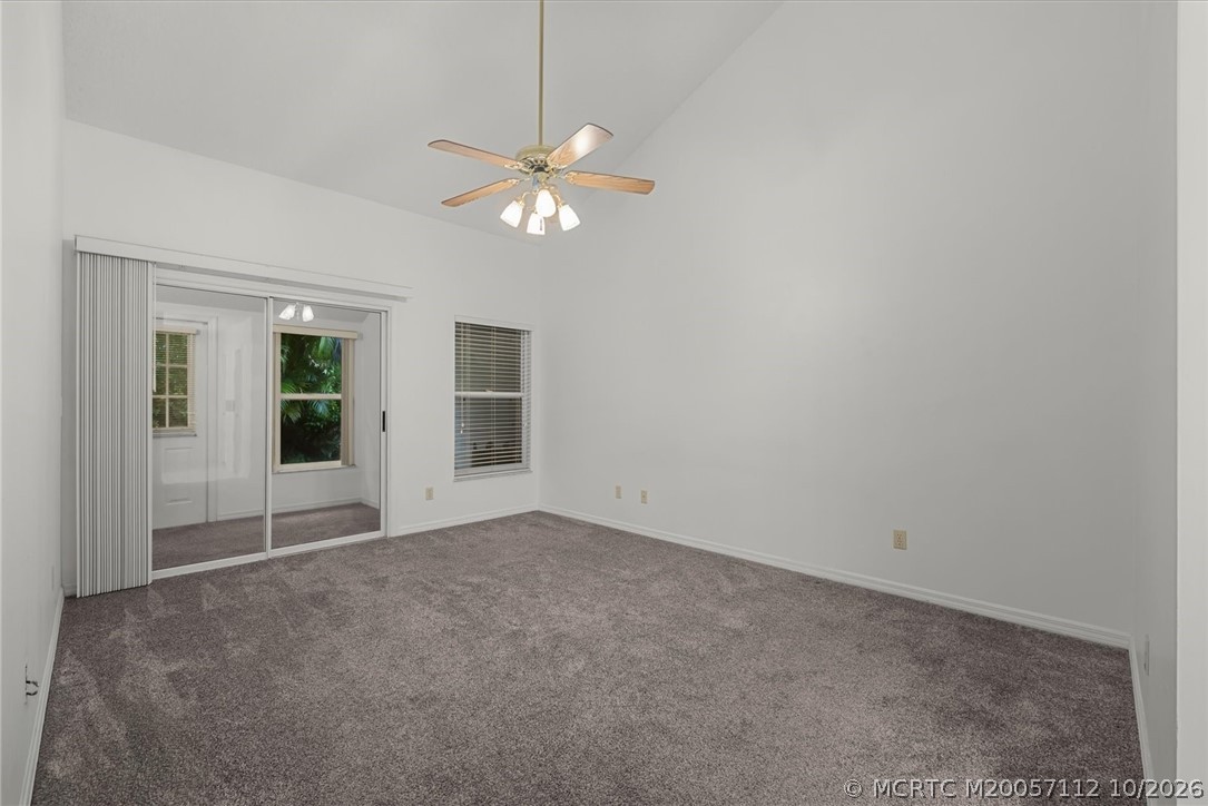 663 NE Wax Myrtle Way