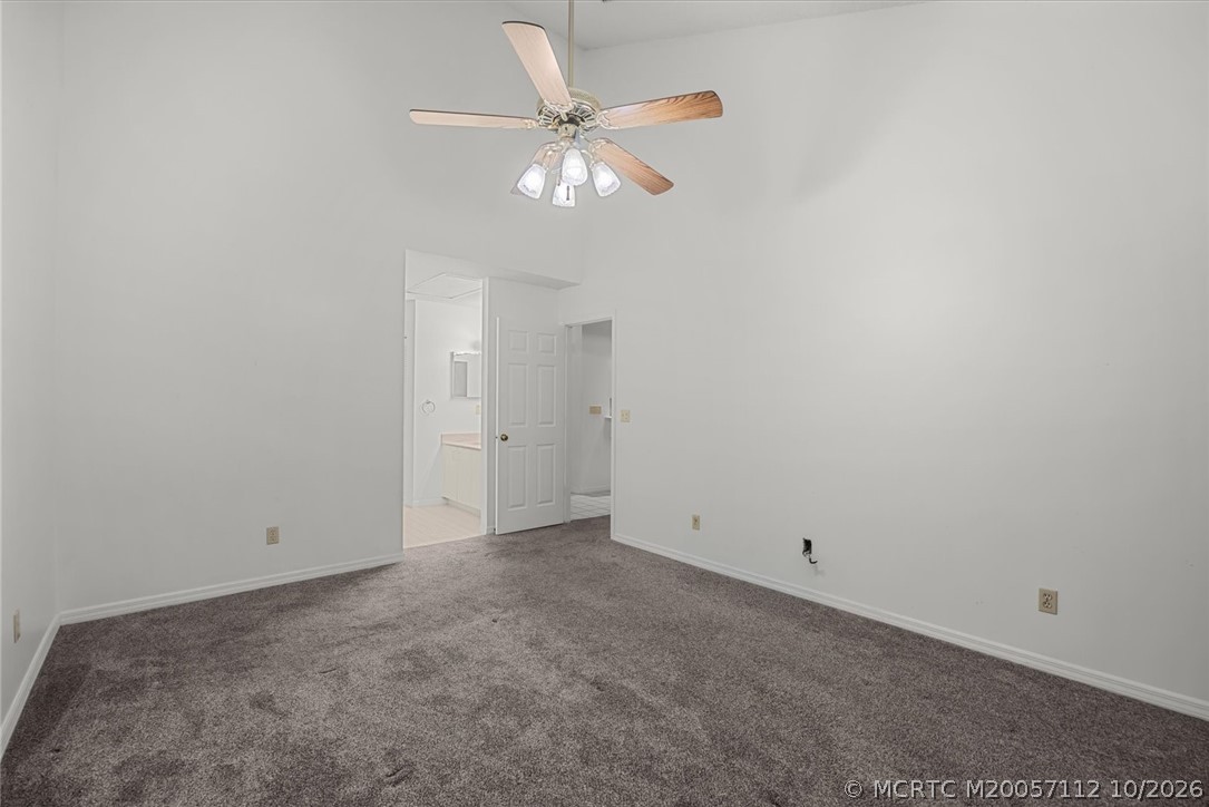 663 NE Wax Myrtle Way