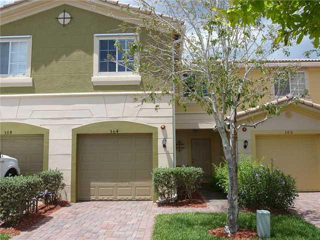 304 SE Bloxham Way 304