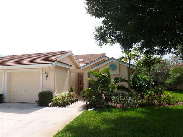 1492 SW Greens Pointe Way 1492
