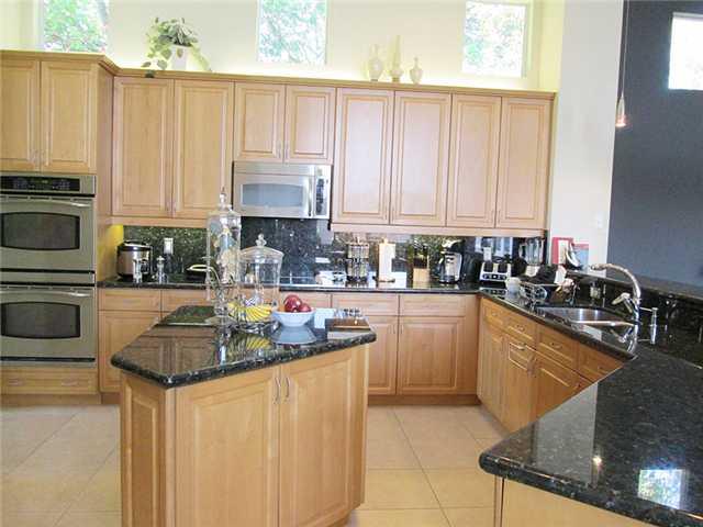 872 SW SQUIRE JOHNS Lane X