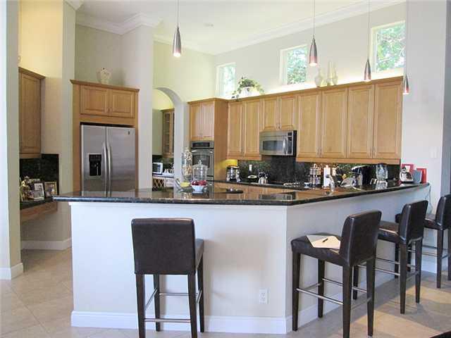 872 SW SQUIRE JOHNS Lane X