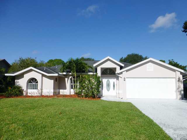 2079 SW Danforth Circle 2079