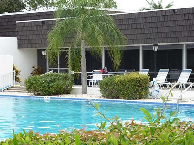 1225 NW 21st Street 2-204