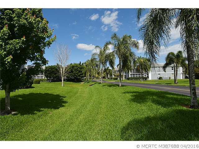 3308 SE Aster Lane 204