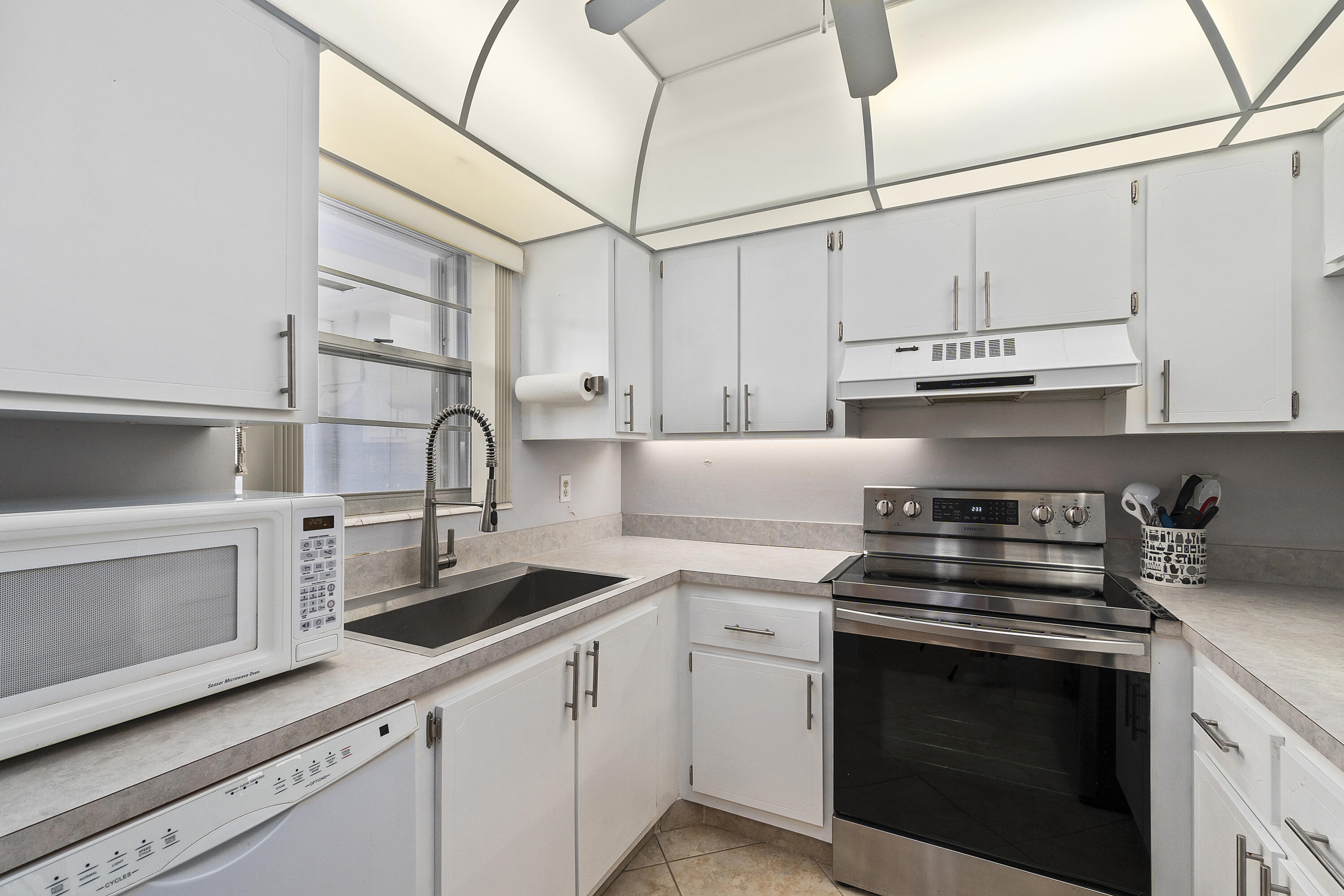 2600 SE Ocean Boulevard Z-9