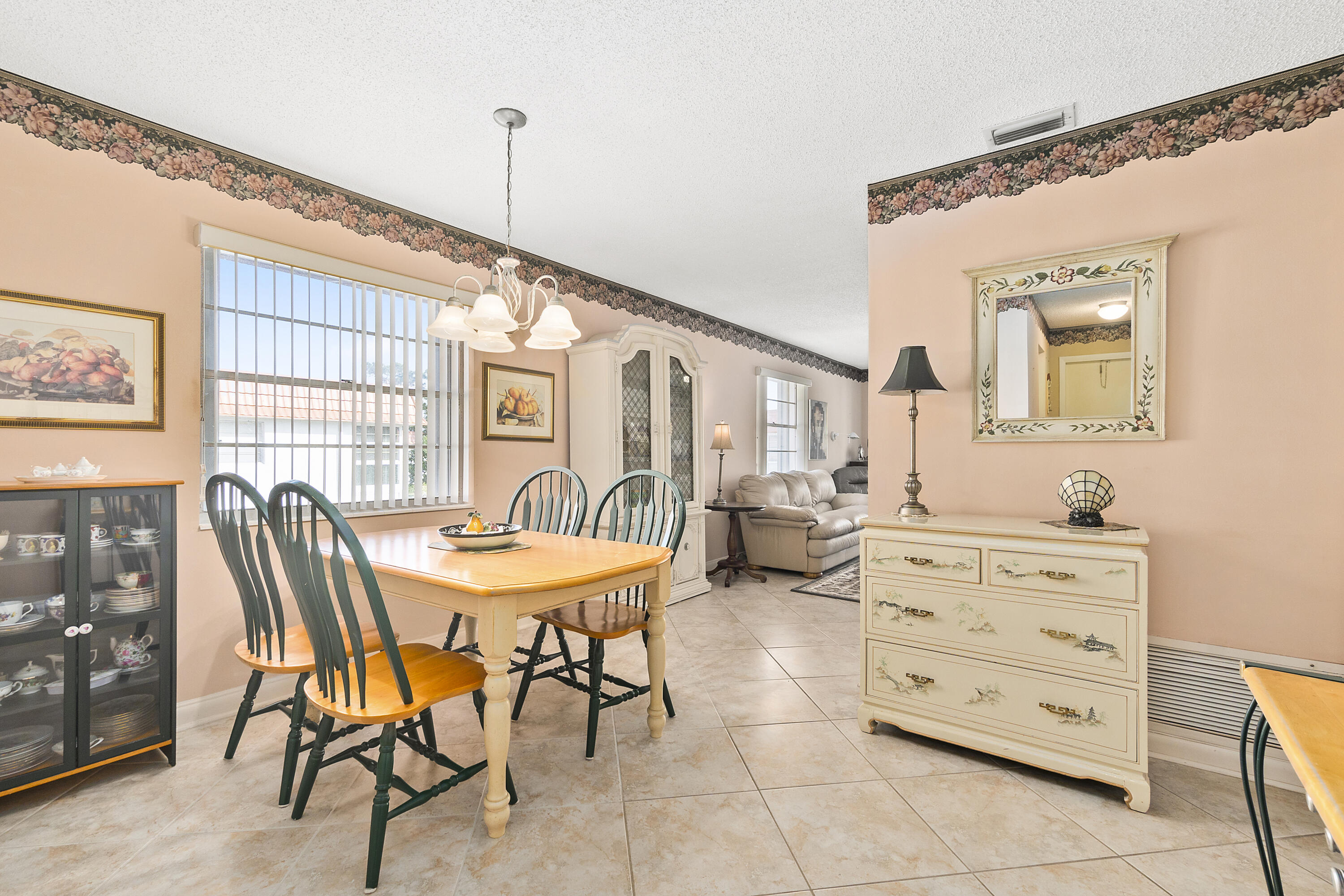 2600 SE Ocean Boulevard Z-9