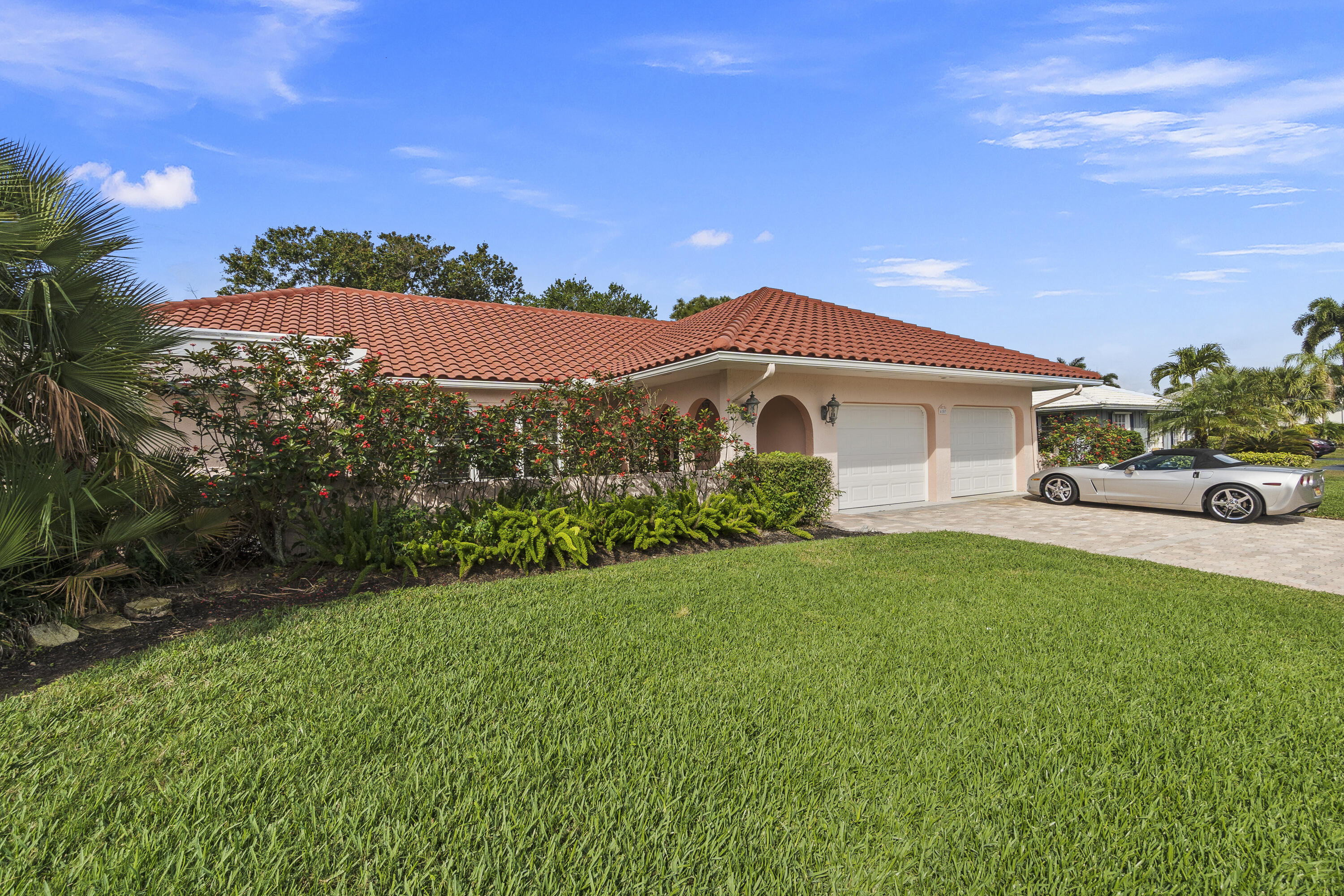 4103 SE Fairway East