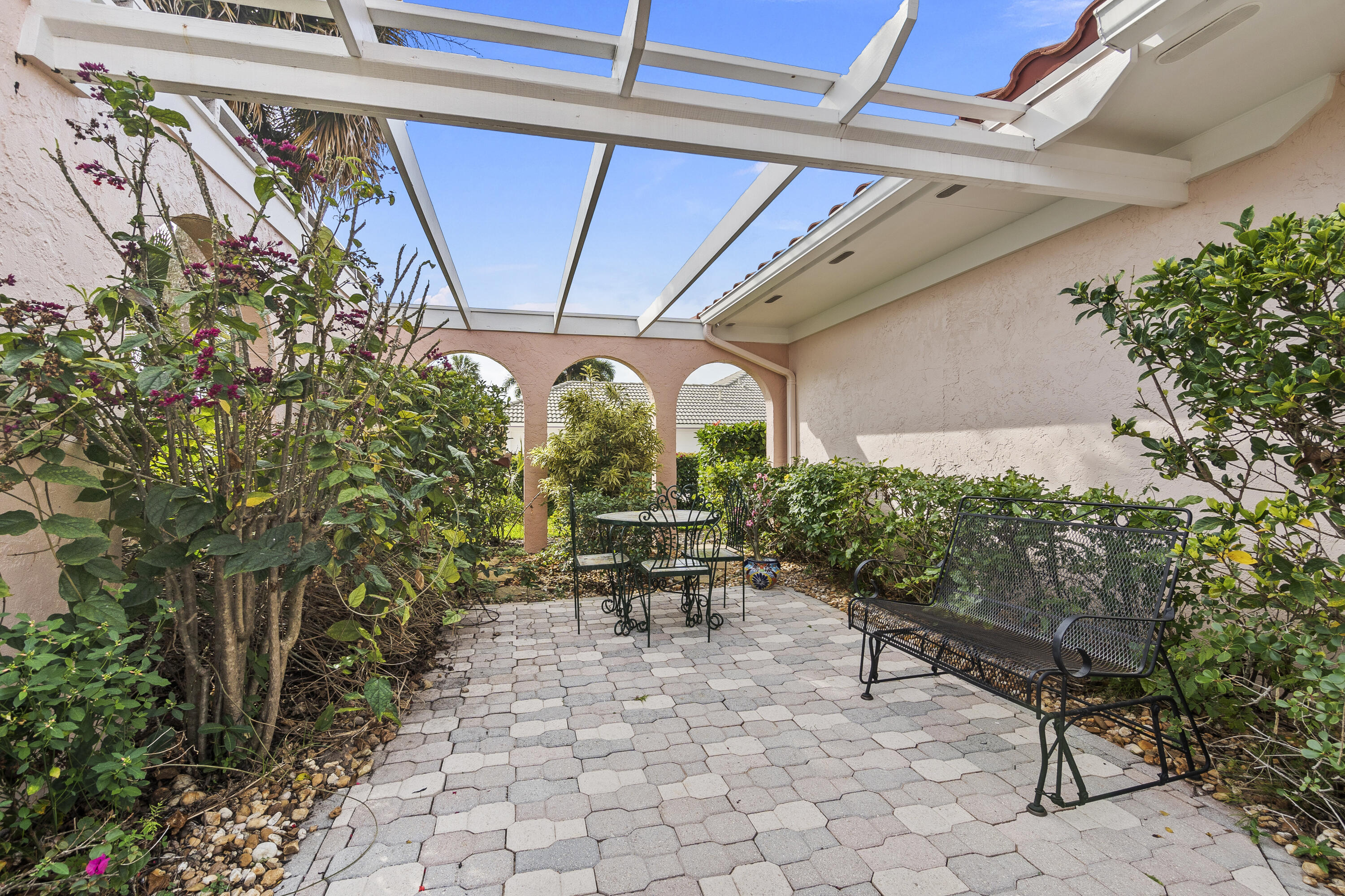 4103 SE Fairway East