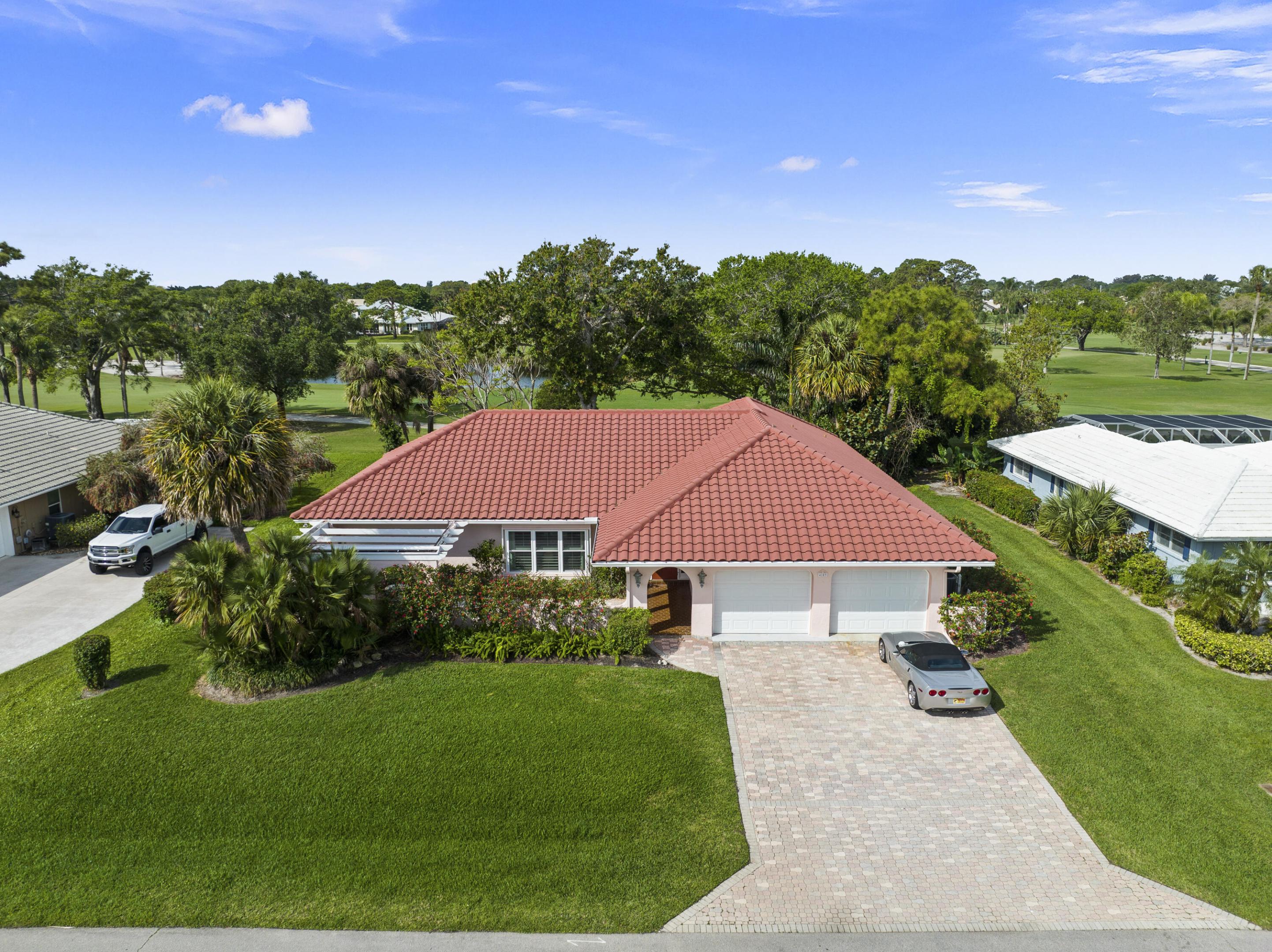 4103 SE Fairway East