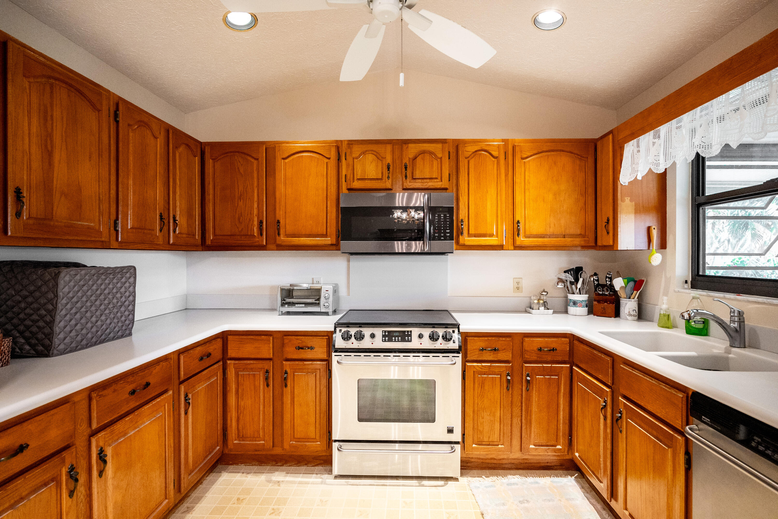 1364 SW Egret Way