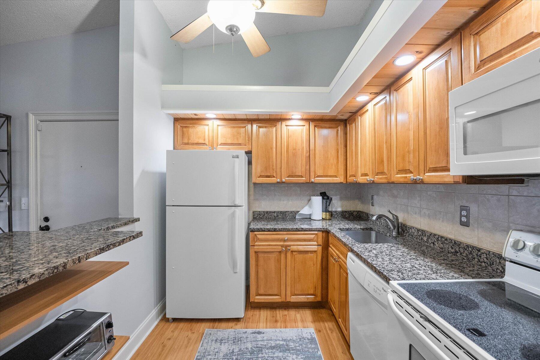 1102 Duncan Circle 202