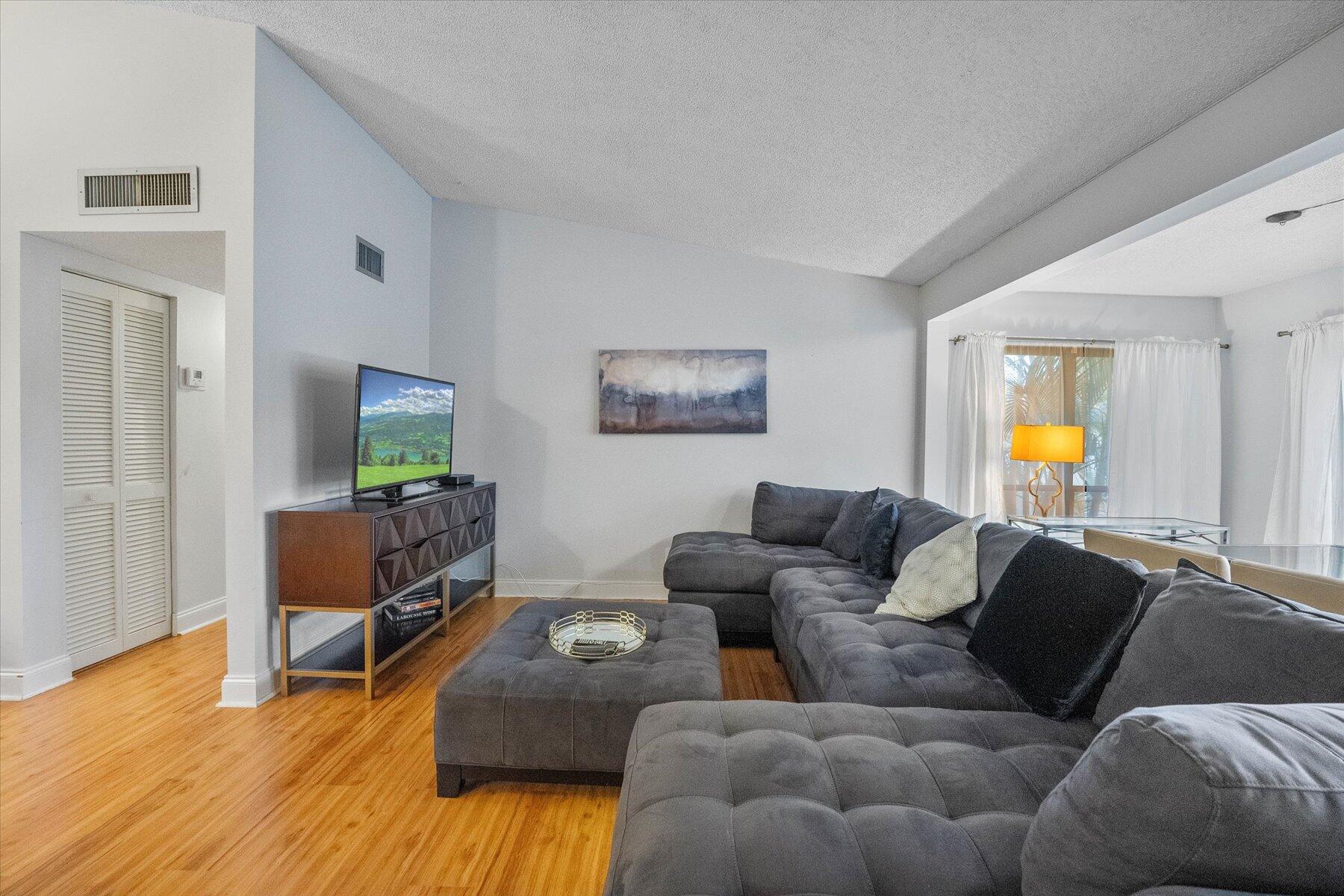 1102 Duncan Circle 202