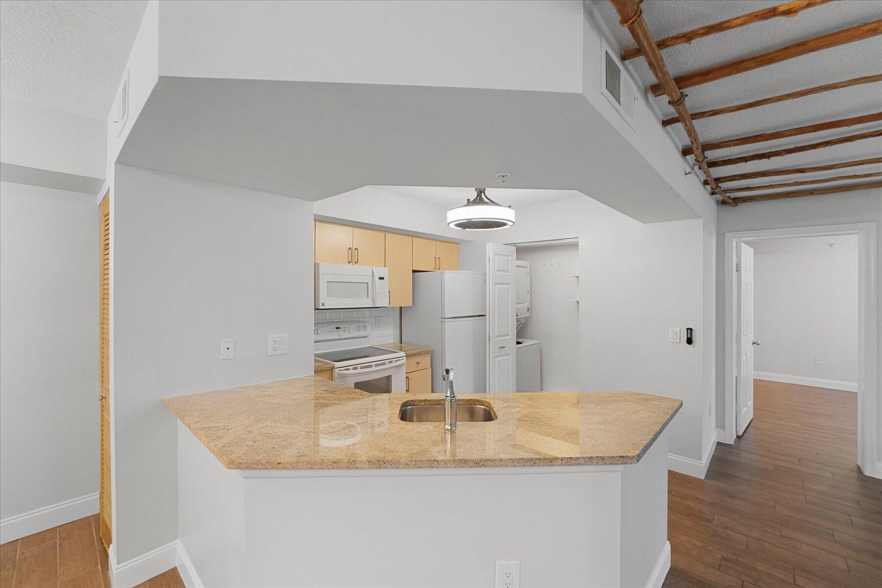 3673 NW Adriatic Lane 106-5